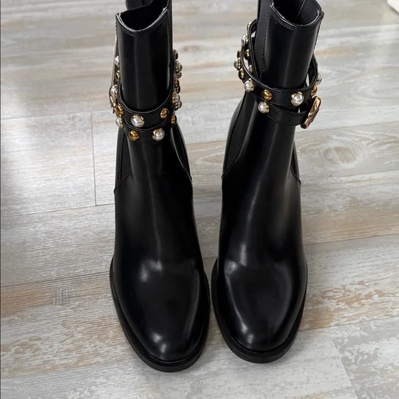 Zara Black Boots with Gold and pearls with buckle - Picture 2 of 3